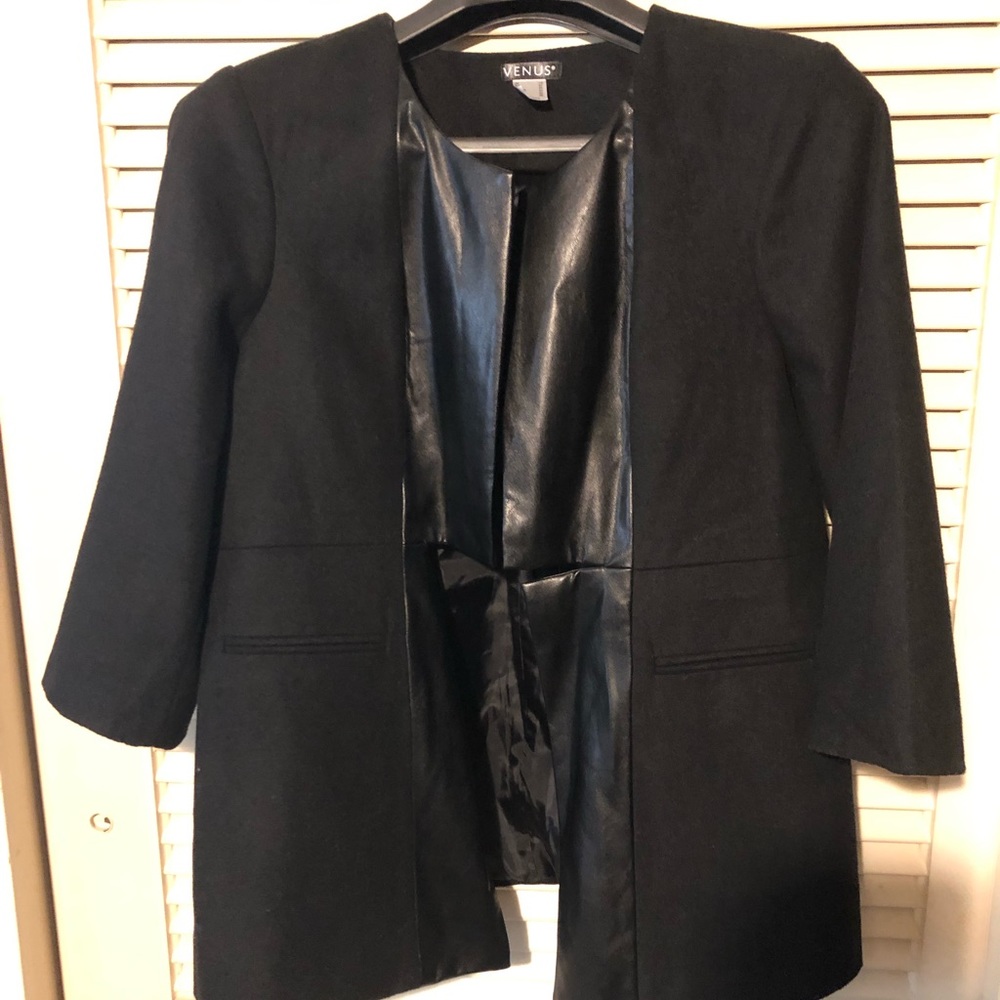 VENUS black open-front Blazer w/pleather detail
